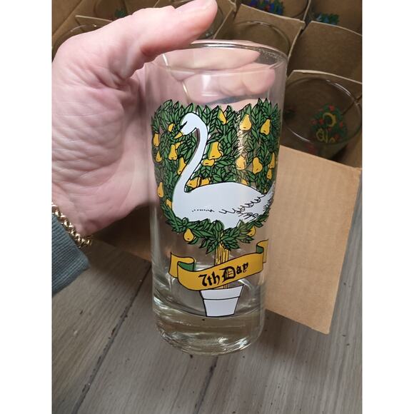 Vintage Indiana Glass 12 Days Of Christmas Drinking Glasses Original Box Holiday - Picture 9 of 16